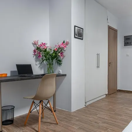 Roumi Apartment